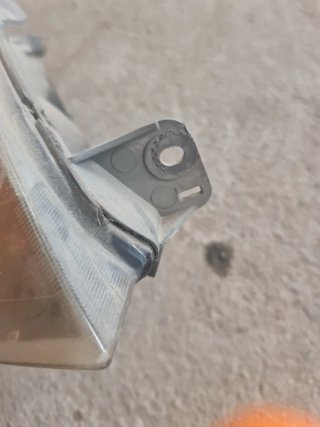 Faro derecho Ford Fiesta