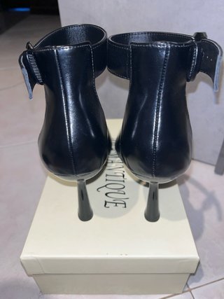 Tacchi neri eleganti