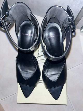 Tacchi neri eleganti