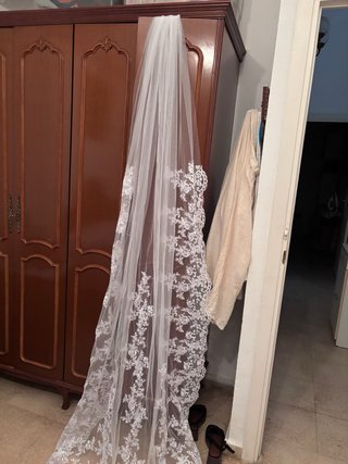 Velo de novia con encaje