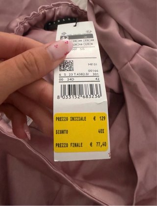 Mono elegante rosa satinado
