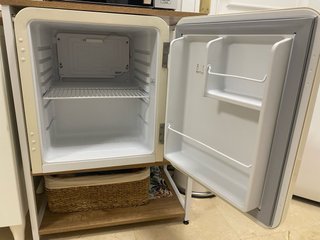 Nevera mini retro Create 48 L