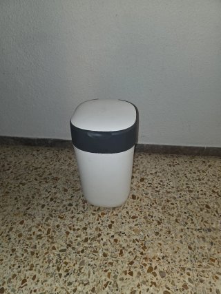 Papelera para pañales