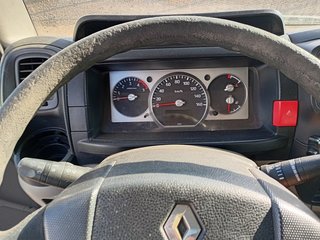 Renault Maxity 150 DXI Caja Basculante