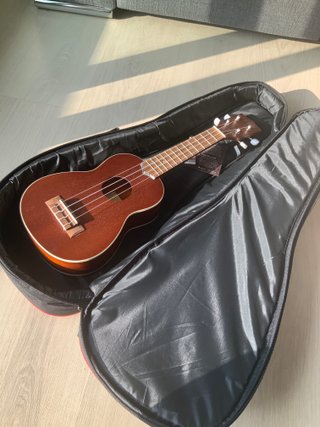 Ukelele Soprano KALA K-S + Funda