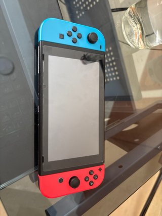 Nintendo Switch Rojo y Azul