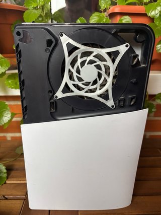 PS5 + 3 mandos + 4 juegos + Cascos y Lector discos