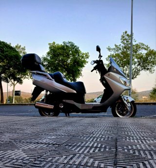 Daelim S2 125 SQ Plata