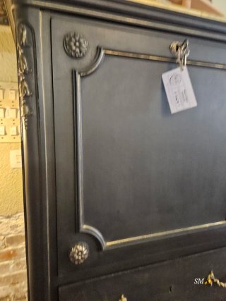 Restaurado bureau antiguo negro y dorado