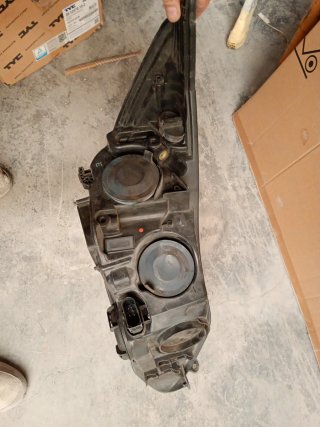 Faro Izquierdo Ford Fiesta