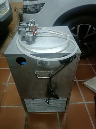 Grifo doble cerveza con serpentín y regulador