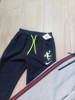 Pantalones deportivos talla 12