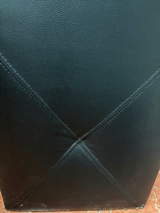 Cabecero de polipiel negro