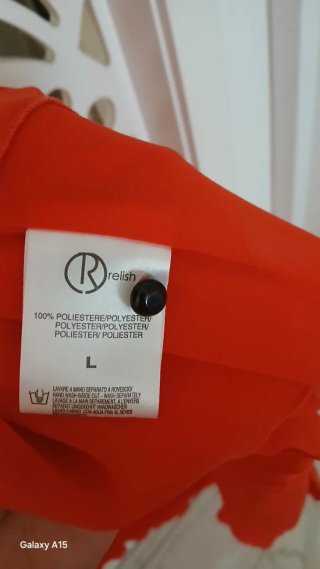 Abito da cerimonia rosso e nero