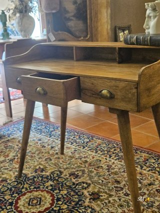 Escritorio madera restaurado