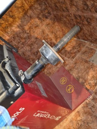 Equilibradora de ruedas Königstein KN210LS .220V