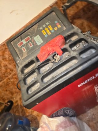 Equilibradora de ruedas Königstein KN210LS .220V
