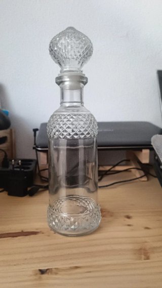 Botella cristal tallado con relieve