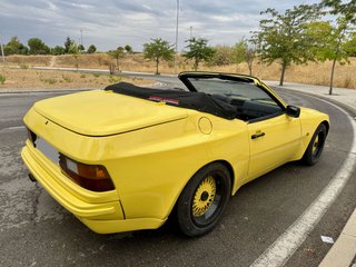 1983 Porsche 944 Cabrio Bieber Único