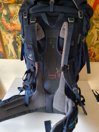 Mochila Deuter Futura Vario 50+10 Azul