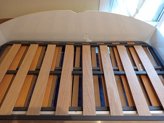 Somier de aluminio con lamas de madera de 80x190