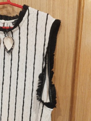 Vestido Sfera Collection rayas y pendientes regalo