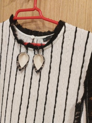 Vestido Sfera Collection rayas y pendientes regalo