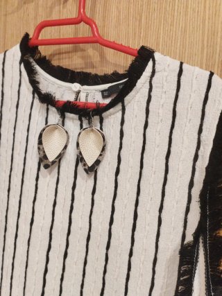 Vestido Sfera Collection rayas y pendientes regalo