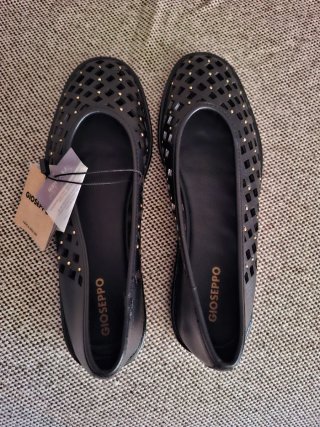 Manoletinas negras Gioseppo caladas T40