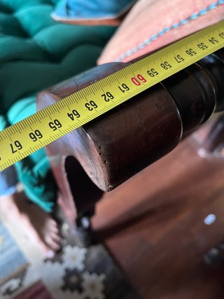Sofá antiguo madera y mimbre con cojín