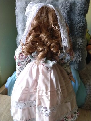 Muñeca Porcelana Vintage Vestido Floral