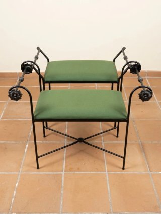 Banqueta forja y tela verde