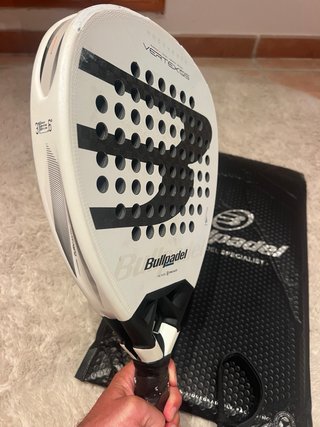 Pala de pádel Bullpadel Vertex 05