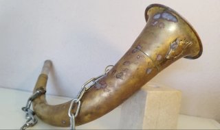 Corneta de señales antigua de latón (también conoc