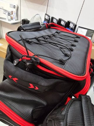 Mochila Pesca Daiwa Tournament Surfcasting Nueva