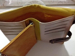 Cartera monedero de piel marrón
