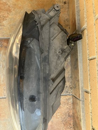 Faros de Xenon VW Golf en buen estado