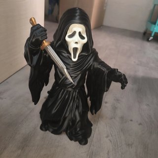 Figura Ghostface con Cuchillo