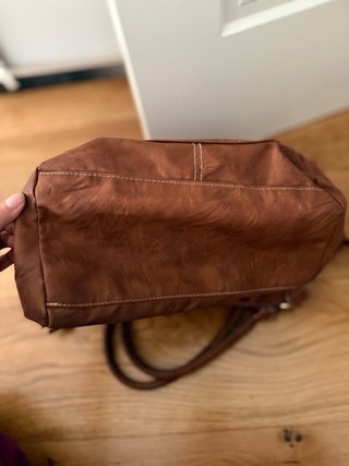 Bolso de hombro marrón polipiel