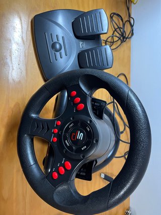 Volante Super Drive SV450 con Pedales