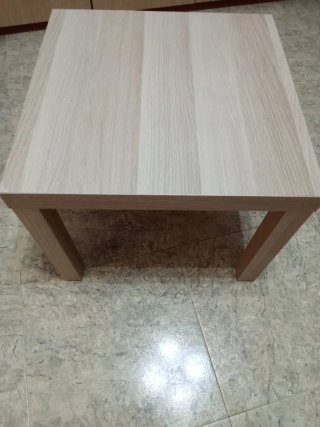 Mesa auxiliar Ikea