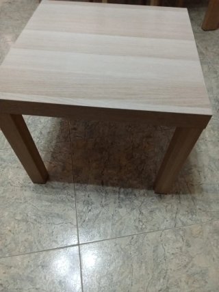 Mesa auxiliar Ikea