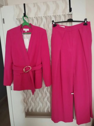 Traje pantalón y blazer Zara rosa L