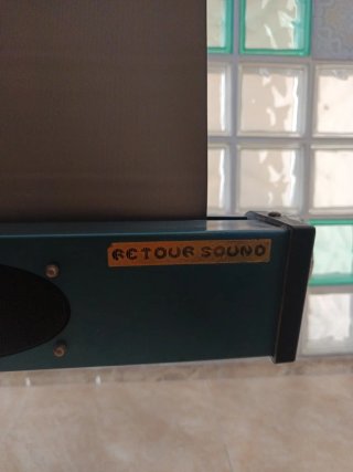 Pantalla de cine antigua trípode