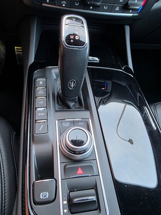 Maserati Levante 2021