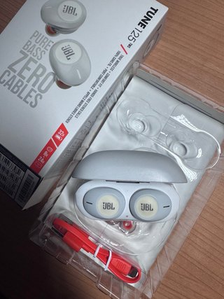 Auriculares Inalámbricos JBL TUNE 125