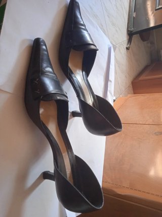 Zapatos de piel negros para mujer