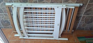 Se regala. Cuna de madera y blanca
