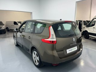 Renault Grand Scénic Dynamique 1.9dCi 130cv 5 plazas
