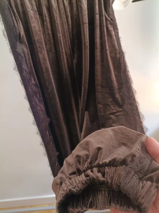 Pantalón terciopelo botapiés elásticos